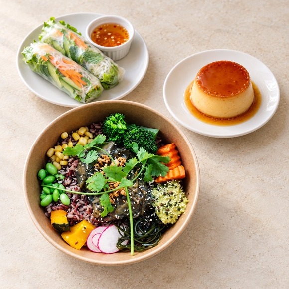 BUN AVEC ENTRÉE + DESSERT